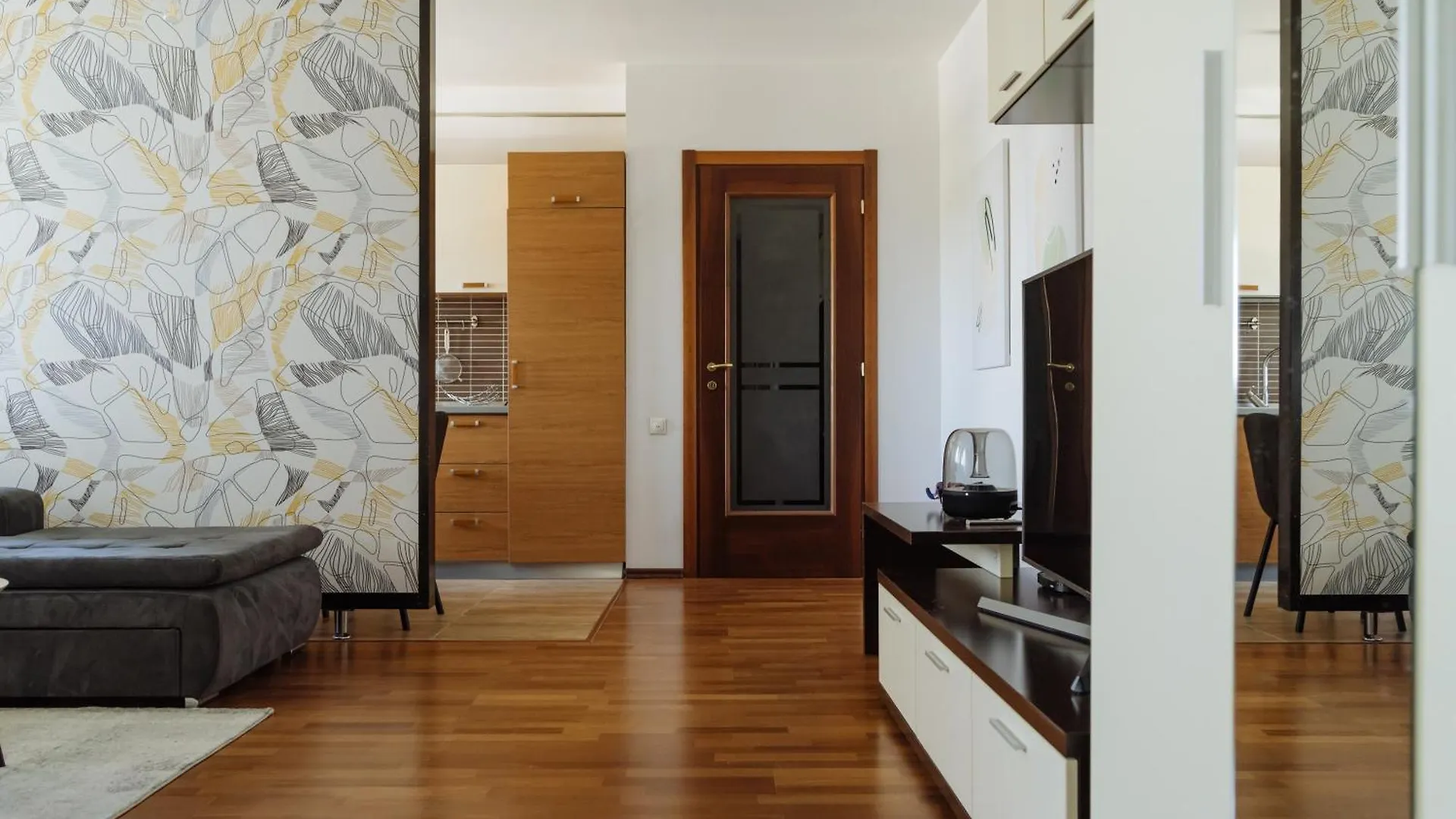 Monte Carlo Visage Apartment Bucharest
